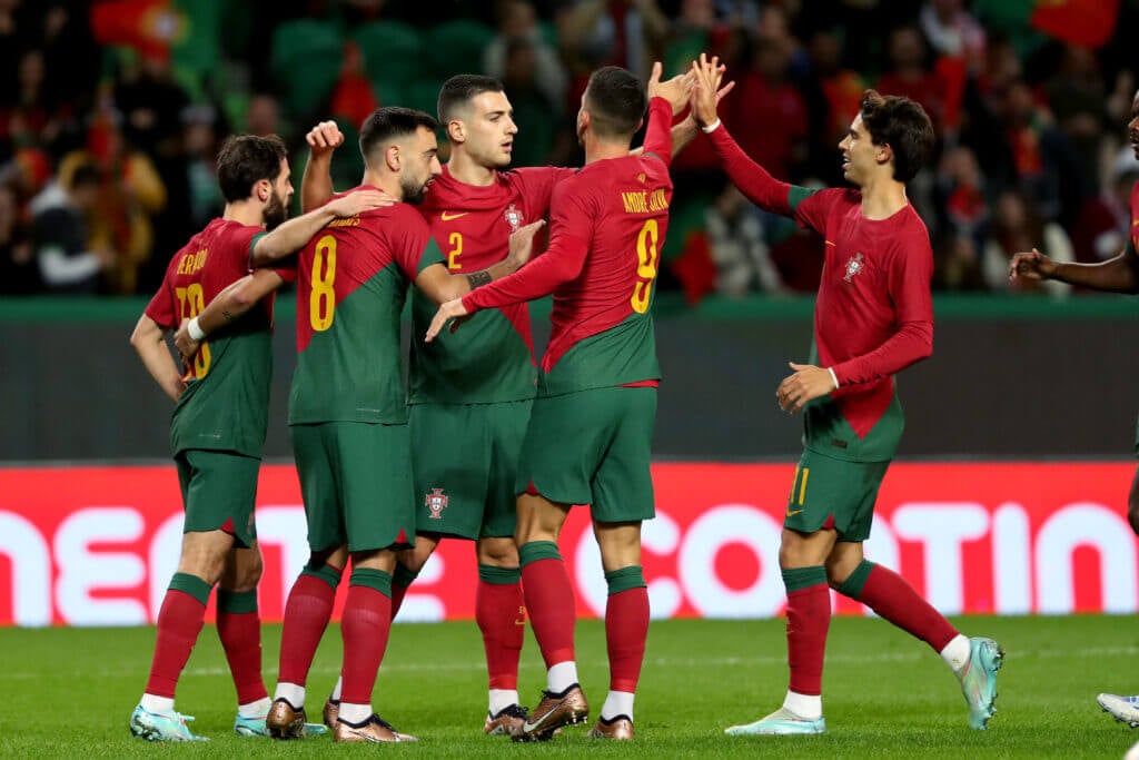 portugal national football strip